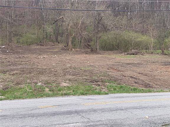 3rd image of 449 Johns Ave
