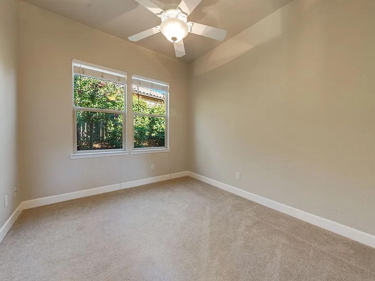 5035 Tesoro Way — Photo 40