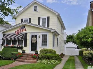21 William St, Rockville Centre, NY 11570