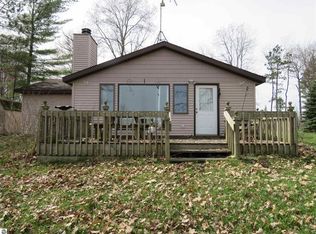 7861 S Dyer Lake Dr, Falmouth, MI 49632