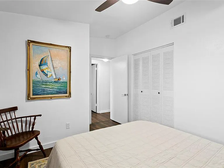2407 S Lois Ave — Photo 37