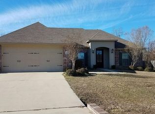 6902 Brighten Oak Cir, Keithville, LA 71047