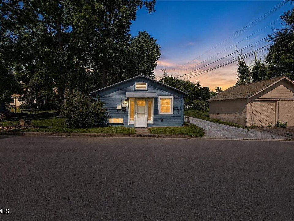 1st image of 404 Winter St