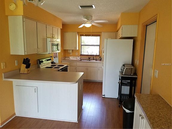 2nd image of 11096 Palmerston Ave