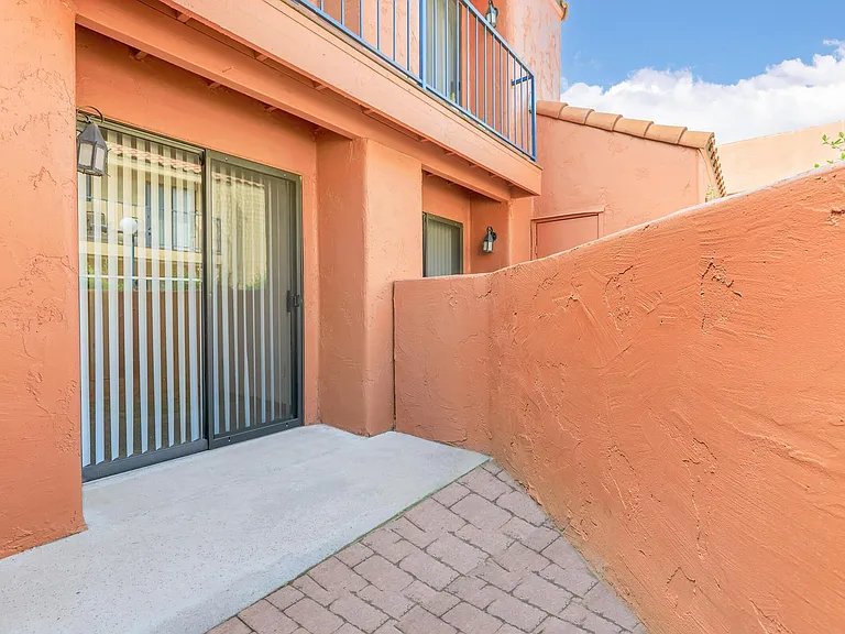 Rio Cancion Apartments — Photo 108