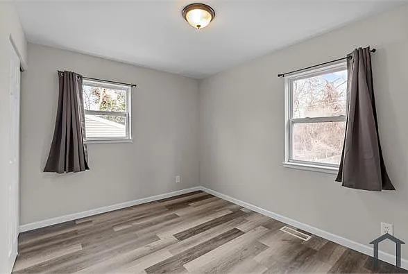138 Monteith Cir — Photo 10