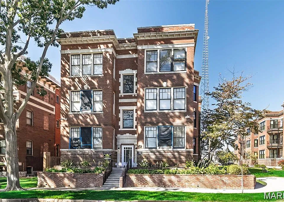 527 Clara Ave #2A
