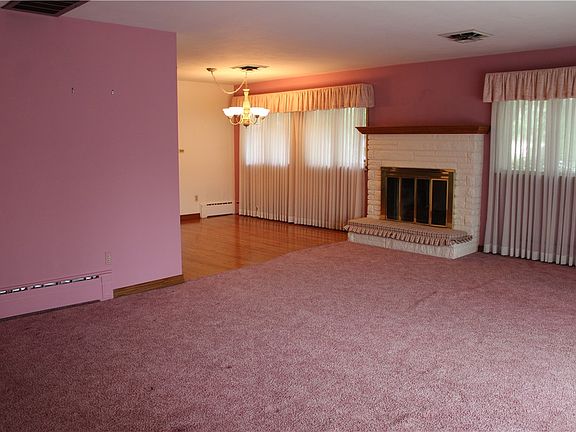 4th image of 805 N Will St