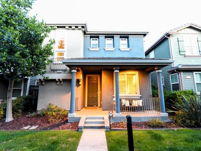 393 Rayos Del Sol Dr, San Jose, CA, 95116