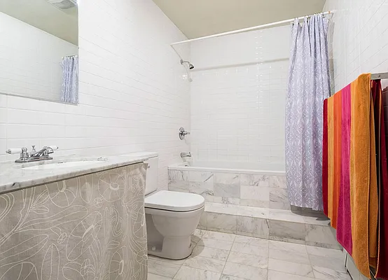 Rented by Warburg | media 20