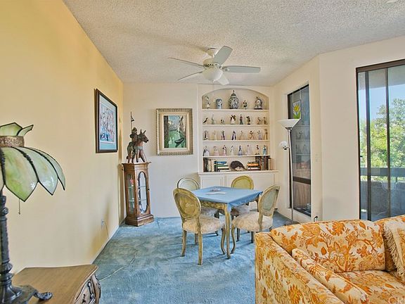 3rd image of 5340 Yarmouth Ave Unit 204