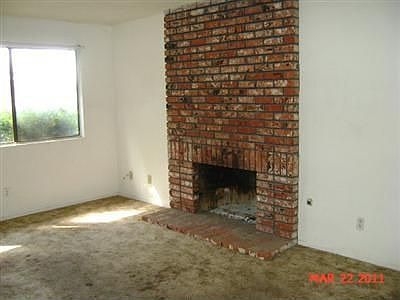 Building Photo 4