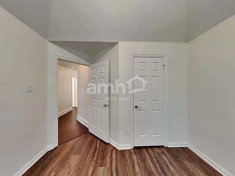 3720 Drexel Dr — Photo 20