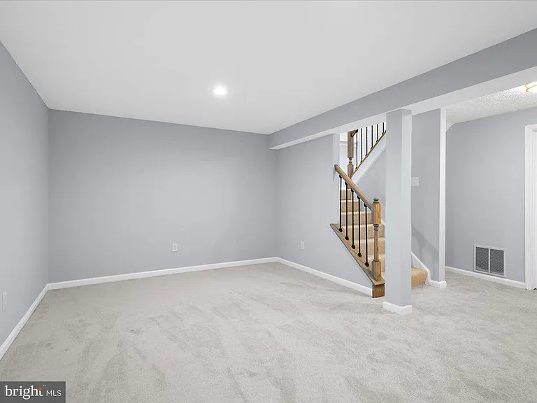 15 Ramsgate Ct — Photo 16