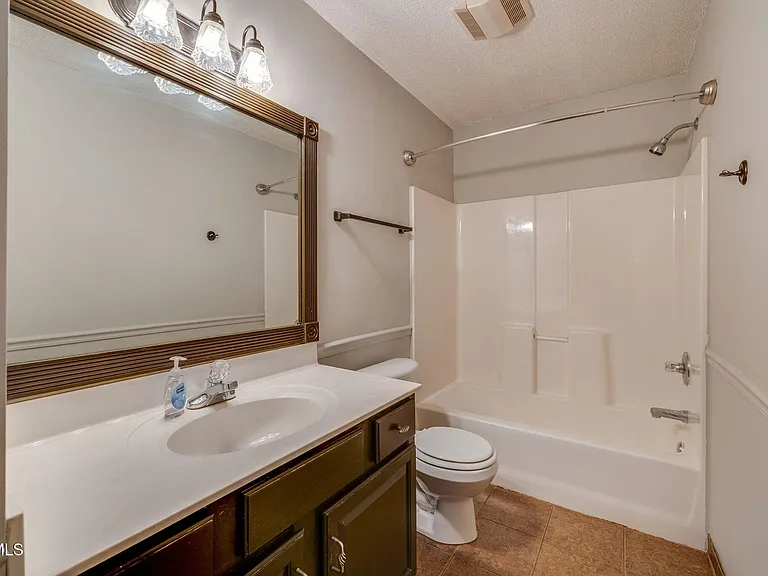 3817 Rockford St — Photo 16