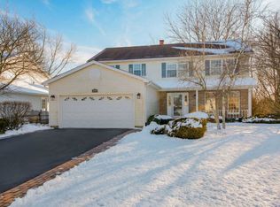 528 Ladysmith Rd, Bartlett, IL 60103