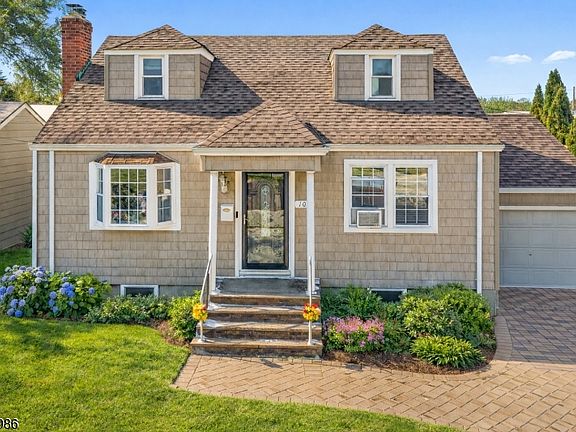 2nd image of 102 Barnsdale Rd