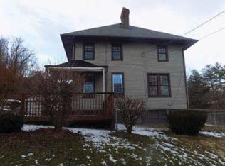 143 Pine View Dr, Smithfield, PA 15478