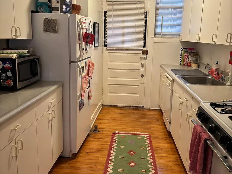 4410 N Rockwell St #2 — Photo 6