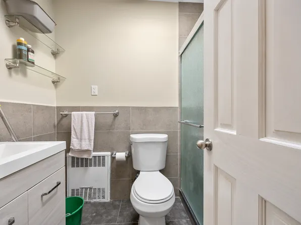 721 East 94th Street image 4 of 9