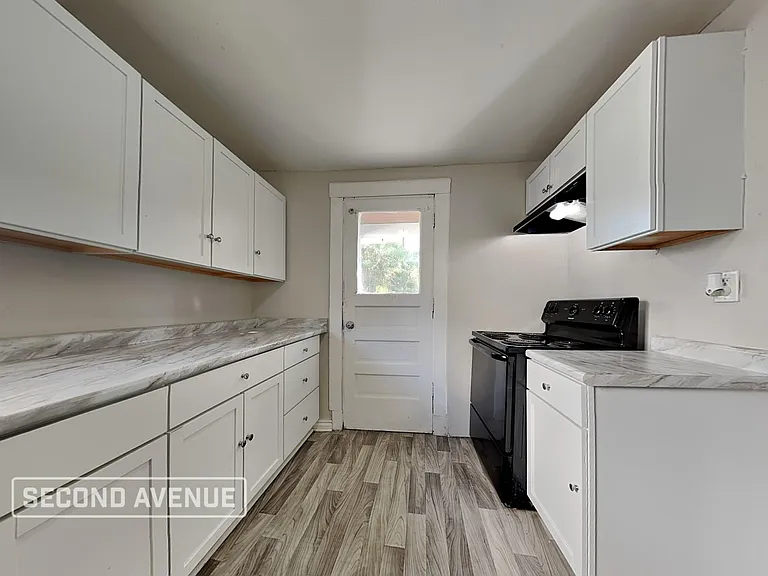 4692 Winton Rd — Photo 3