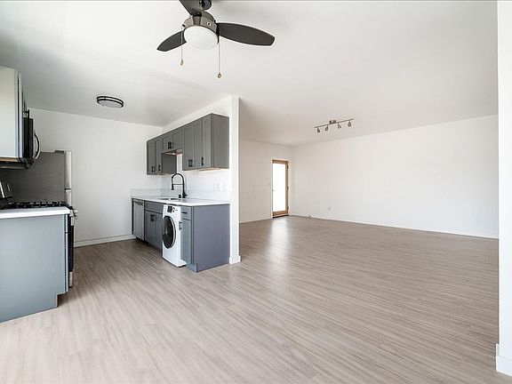 3rd image of 3761 Jasmine Ave #16