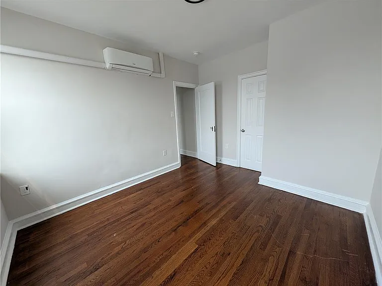 1458 Northampton St #8 — Photo 11