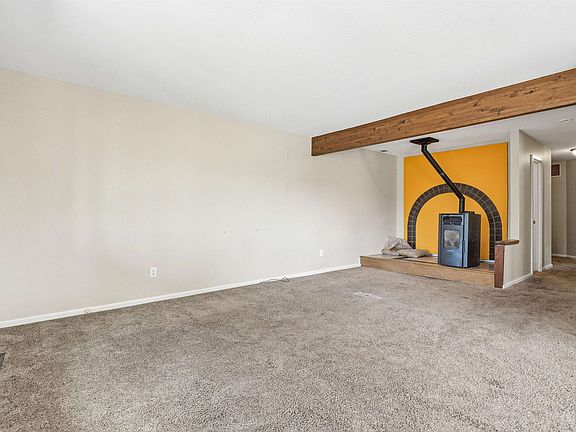 4th image of 2339 Rattlesnake Ct APT C