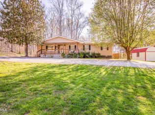 721 Bazel Rd, Harriman, TN 37748