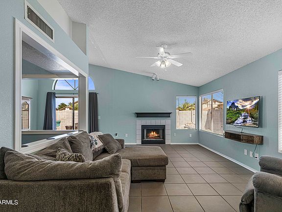 4th image of 7384 W GREER Avenue