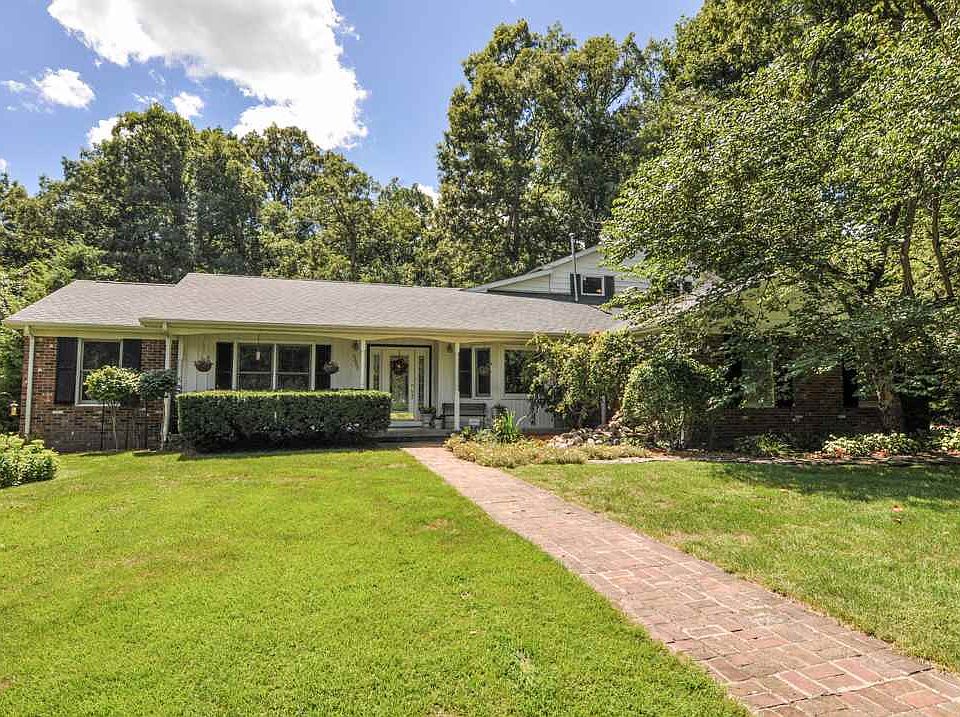 1st image of 6603 Pin Oak Dr