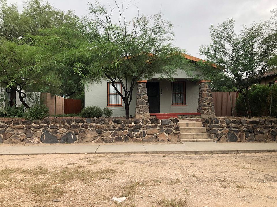 2nd image of 830 E 8th St