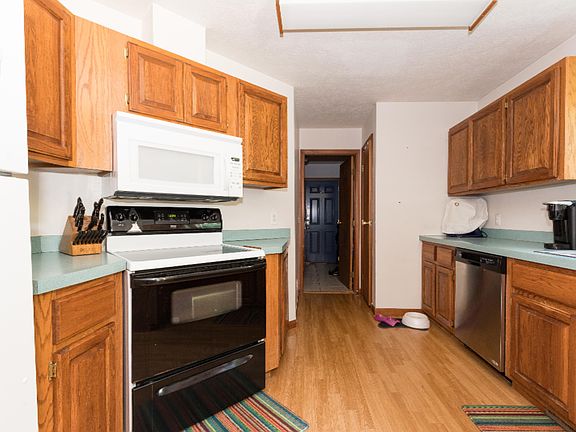 3rd image of 108 Austin Dr