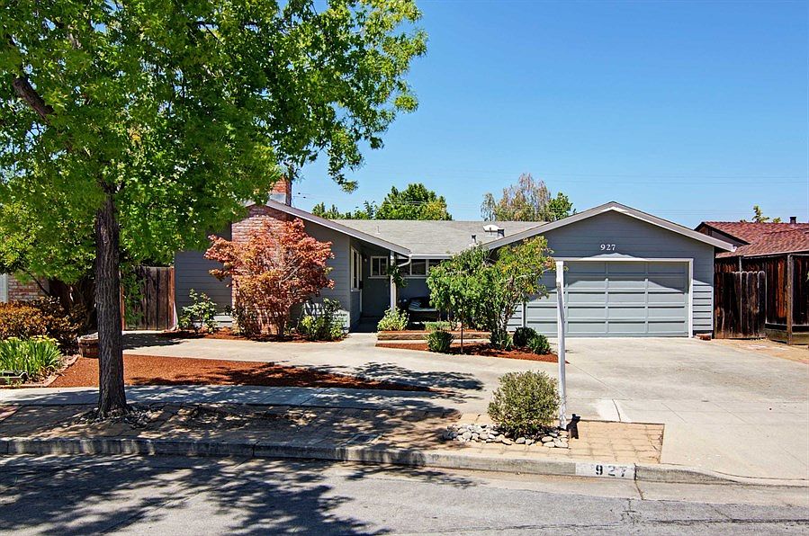 1st image of 927 Rosette Ct