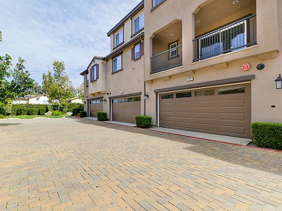 3rd image of 491 Prosperity Dr