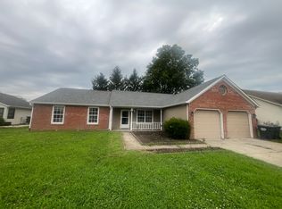 286 Suncrest Dr, Greenwood, IN 46143