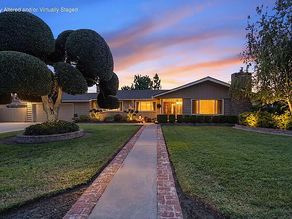 2nd image of 3225 W Royal Oaks Drive