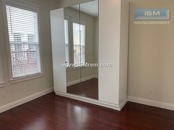 4th image of 1754 Mission St APT 10