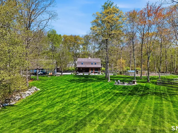 61 Mystic Road, North Stonington, CT 06359