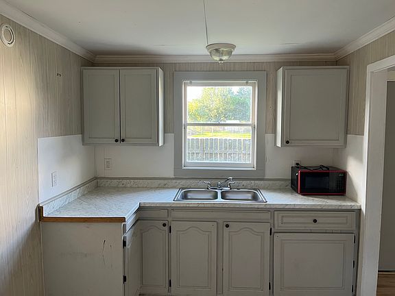 5th image of 440 Huval St #B