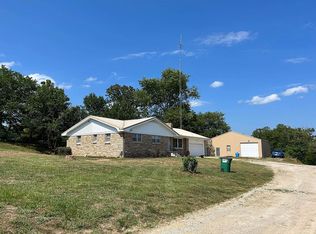 2294 Country Rd #1550, Willow Springs, MO 65793
