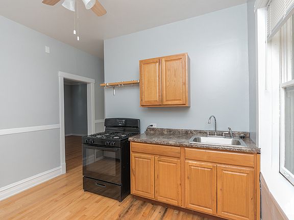 5th image of 3801 N Seeley Ave #1W