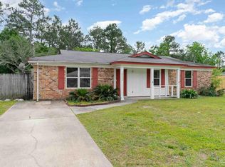 10533 Heatherwood Dr, Pensacola, FL 32506