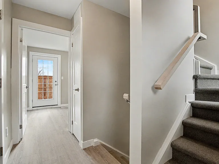 172 Kehl St #1 — Photo 42
