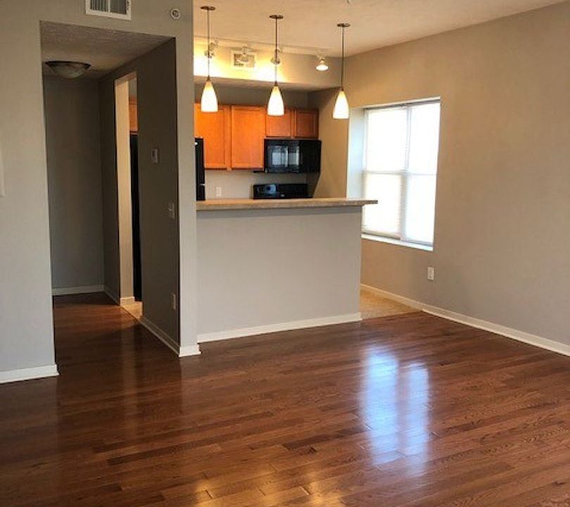 1st image of 204 Paxton Ct #4