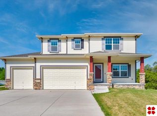 10924 S 109th St, Papillion, NE 68046