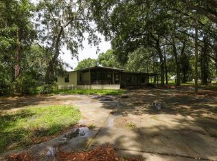 417 S Wiggins Rd, Plant City, FL 33566