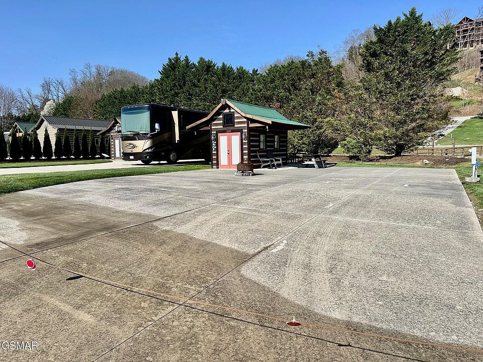 1st image of 1919 Lizi Loop Way