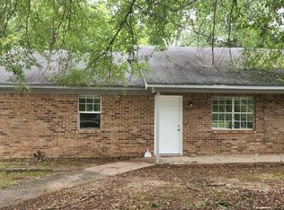 8431 Warren Dr, Douglasville, GA 30134
