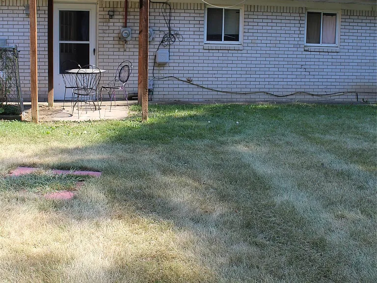 37 Maplecrest Dr — Photo 35